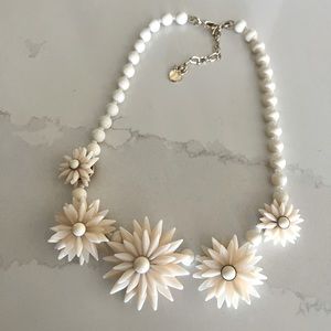 Statement floral necklace